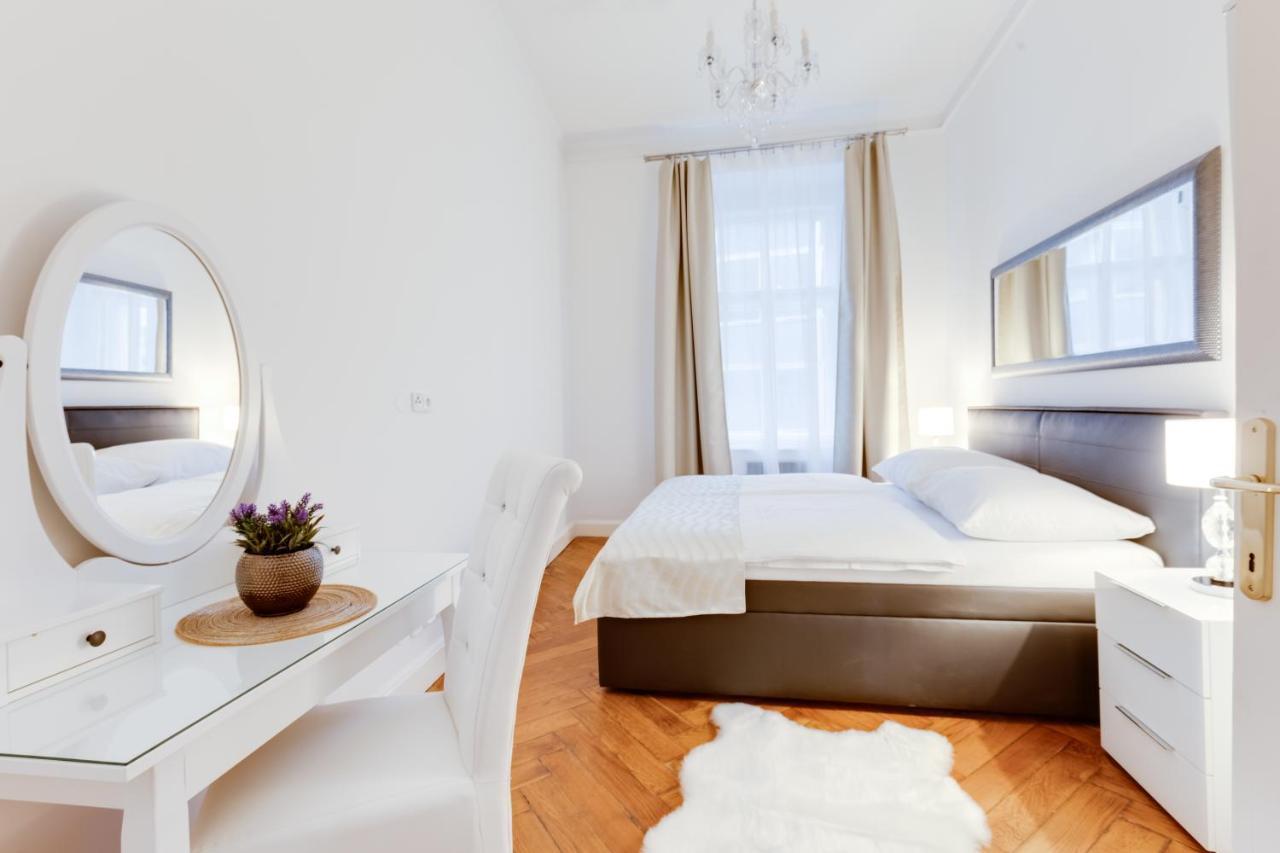 Wenceslass Square Royal Residence Apartments Prague Exterior photo